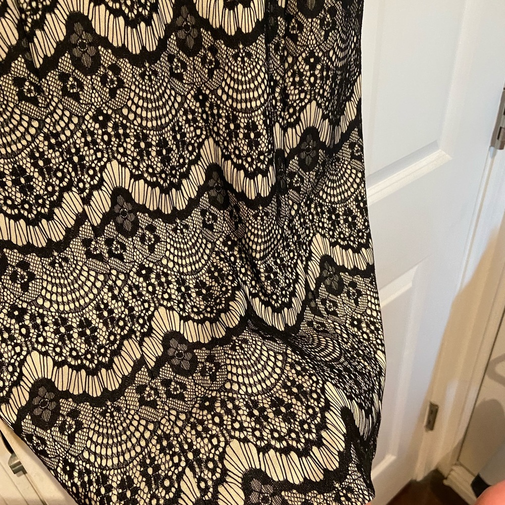 Size medium - Picture 2 of 5